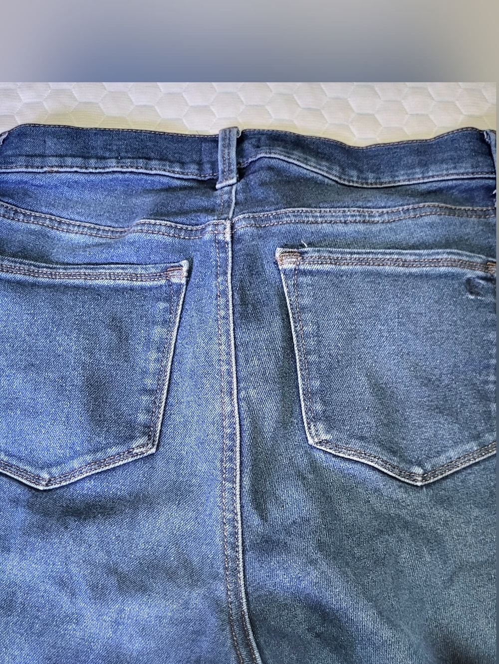 Jessica Simpson High Rise Flared Jeans - Picture 4 of 8